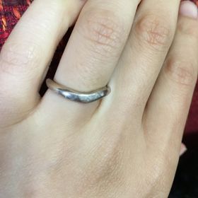 【俄(にわか)の口コミ】 和風な印象のある俄の指輪デザインはどれも素敵でしたが、特にシンプルな…