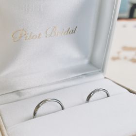 【PILOT BRIDAL(パイロットブライダル)】の口コミ リングの内側の角をとり丸く仕上げる内甲丸（うちこうまる）仕上げの着け心...