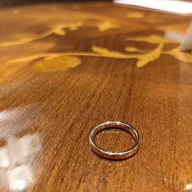 【TANZO.(鍛造指輪)の口コミ】 ・0.7mmライン加工　ピンクゴールド　鍛造製法
丁寧に時間をかけてオリジ…