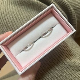 【nocur(ノクル)の口コミ】 ギラギラした光沢のある、The指輪みたいなものがあまり好きではなく
さり…