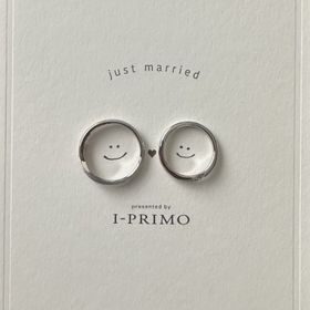 【アイプリモ(I-PRIMO)の口コミ】 色が二種類で角度が変わってもダイヤがキラキラしていて可愛い。メンズも…