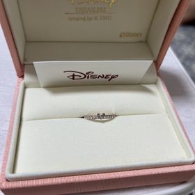 【ケイウノ ブライダル(K.UNO BRIDAL)の口コミ】 価格が安く、とても綺麗で可愛いところに惹かれ購入しました。石がたくさ…