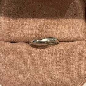 【TRECENTI(トレセンテ)の口コミ】 着けごごちがとても良く指に馴染み、デザインも気に入っています。ウェー…