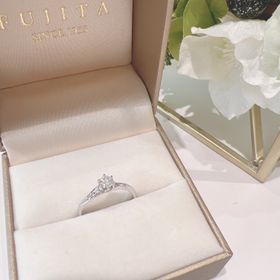 【BELETHE(ベルテ)】の口コミ 店員さんのおすすめで紹介していただいた商品で、華やかで存在感のあるデザ...