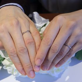 【Ponte Vecchio(ポンテヴェキオ)の口コミ】 当初はもう少し豪華なリングが欲しいと思いましたが、試着しているうちに
…