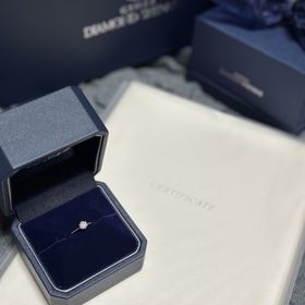 【銀座ダイヤモンドシライシの口コミ】 とにかくダイヤモンドが美しいです。ダイヤモンドは、その日お店にある中…