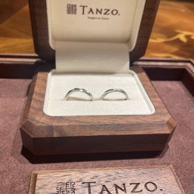 【TANZO.(鍛造指輪)の口コミ】 いろいろなブランドを見て、このデザインとあのデザインを合わせた感じに…