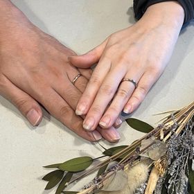 【atelier CraM(アトリエ クラム)の口コミ】 内側に指紋を入れてもらえるという他ではあまりない点にひかれました。
他…