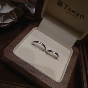 【TANZO.(鍛造指輪)の口コミ】 デザインはこだわりを全て詰めたオリジナルデザインです！S字カーブは指の…