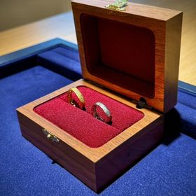 【MIORING(ミオリング)の口コミ】 和紙の質感が入っていたり、透かし彫りがあったり他のブランドにはない個…