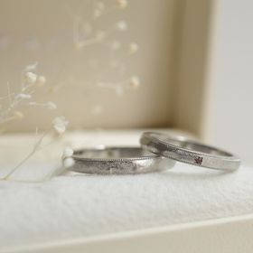 【CRAFY(クラフィ)の口コミ】 たまに、金属アレルギーが出る為、
プラチナてミルグレイン加工にしました…