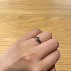 【TOWA(永遠)の口コミ】 付け心地がよく、シンプルで種類も多くあるため、彼と選ぶときに多くの中…