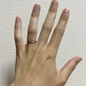 【ケイウノ ブライダル(K.UNO BRIDAL)の口コミ】 指輪の表面上のデザインについてはミル打ち加工でシンプルなものです。装…