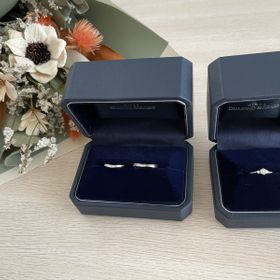 【銀座ダイヤモンドシライシの口コミ】 着け心地がよく、違う種類の指輪を選びましたが捻ったデザインを同じにし…