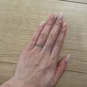 【カルティエ(Cartier)の口コミ】 とにかくシンプルでダイヤ等の飾りや模様も何も無いリングです。普段使い…
