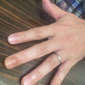 【nocur(ノクル)の口コミ】 この指輪はシンプルなので、仕事中もつけられ、しかも少しオシャレなとこ…