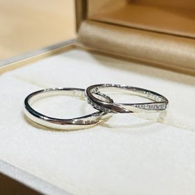 【LEGAN(レガン)の口コミ】 元々はプラチナとピンクゴールドでしたが、お互い仕事上もう少し目立たな…