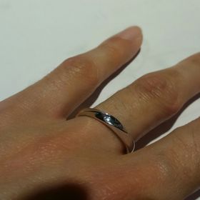 【JEWELRY  KAMATA(ジュエリーかまた)の口コミ】 フルオーダーの結婚指輪を購入するのに、この形の指輪にしました。
購入し…