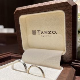 【TANZO.(鍛造指輪)の口コミ】 えぐり加工の上にスクラッチを入れマットな質感と光沢感がマッチしている…