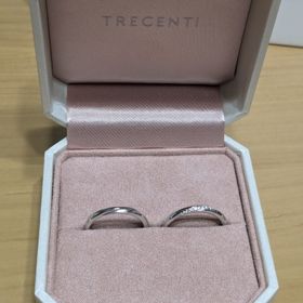 【TRECENTI(トレセンテ)の口コミ】 女性用は15石とメレダイヤモンドが多いのですが、派手すぎずどこから見て…