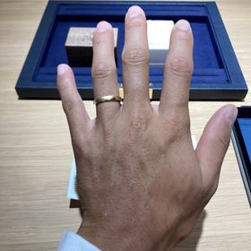 【PORTADA(ポルターダ)の口コミ】 とにかくかっこいいのですが、
金色の質感が違うもの２つで構成されていて…