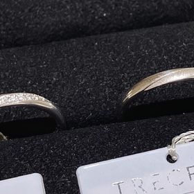 【TRECENTI(トレセンテ)の口コミ】 形状はウェーブで考えていましたが、担当の方に私の指に合ったものを提案…