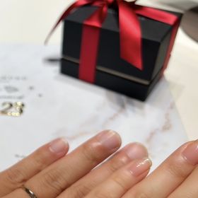 【ラザール ダイヤモンド(LAZARE DIAMOND)の口コミ】 自分たちの考えとして、誰もつけていなさそうな指輪を探していました。
最…