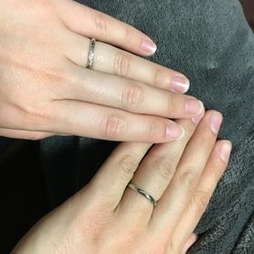【銀座ダイヤモンドシライシの口コミ】 婚約指輪のすずらんと重ねづけを考えており一番ステキかな♡っと思いました…