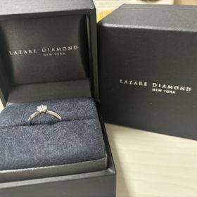 【ラザール ダイヤモンド(LAZARE DIAMOND)の口コミ】 ダイヤモンドの輝きに惹かれて購入しました。
カットの技術が優れているブ…