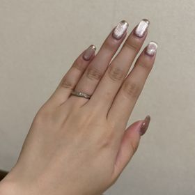 【銀座ダイヤモンドシライシの口コミ】 シンプルで細めな指輪だけど、ダイヤモンドが5つついているのでシンプルす…