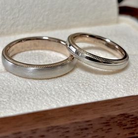 【TANZO.(鍛造指輪)の口コミ】 シンプルで派手過ぎない長く愛用出来るデザインを求めました。完全ノープ…