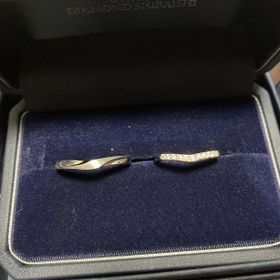 【銀座ダイヤモンドシライシの口コミ】 ダイヤの輝きが、太陽の下だとより美しく光ってくれて素敵です。日常使い…