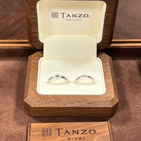 【TANZO.(鍛造指輪)の口コミ】 デザインを自分たちで決められ、気に入ったデザインにできる点。
【男性側…