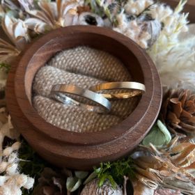 【鎌倉彫金工房の口コミ】 ベースはシンプルなものからしっかり手作り感が感じられるアレンジも可能…