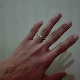 【俄(にわか)の口コミ】 結婚指輪として常に付けるものなので、目立ちすぎないけどシンプルで気品…