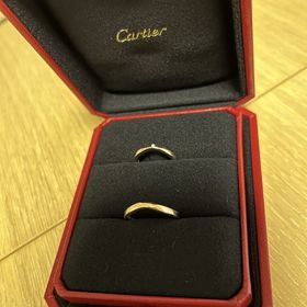 【カルティエ(Cartier)の口コミ】 ウェーブしている、ピンクゴールドの指輪を購入しました。
ピンクゴールド…