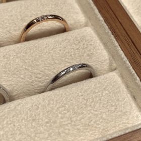 【CRAFY(クラフィ)の口コミ】 何店舗か見て回って様々なデザインを見た結果、シンプルな指輪が欲しくな…