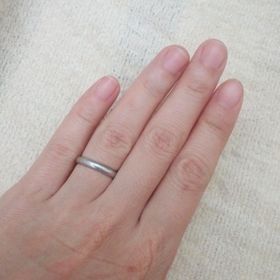 【ギンザタナカブライダル(GINZA TANAKA BRIDAL)の口コミ】 シンプルで、ずっと飽きないデザインのものを探していました。
何件か銀座…