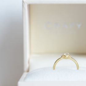 【CRAFY(クラフィ)の口コミ】 ゴージャスと言うよりシンプルでファッションを邪魔しないので普段どんか…