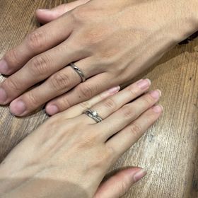 【銀座ダイヤモンドシライシの口コミ】 指輪を選ぶ時に私たちがこだわったのはダイヤの輝きです。他とは比になら…