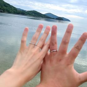 【AMOUR AMULET(アムール・アミュレット)の口コミ】 シンプルでつけやすいです
夫婦ともに気に入っておりずっとつけていたい
…