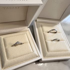 【TASAKI(タサキ)の口コミ】 横に小さなダイヤがついていてより大きく見えるデザインかと思います。細…