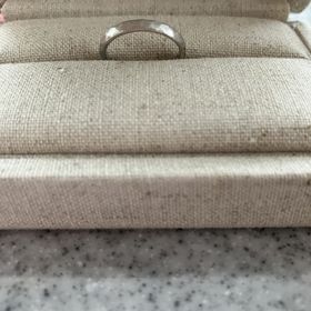 【SIENAROSE(シエナロゼ)の口コミ】 プラチナの指輪を希望していて、シンプルでありながらありきたりなよくあ…