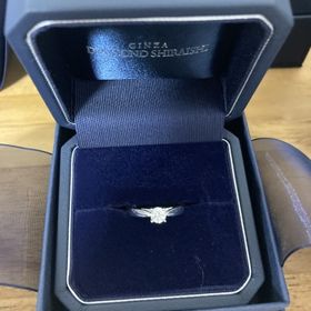 【銀座ダイヤモンドシライシの口コミ】 とてもつけやすく、流行にも左右されないデザインを選んだ。夫も気に入っ…