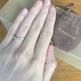 【鎌倉彫金工房の口コミ】 素材はプラチナ、ベースは土目のクリア仕上げで、クロス部分はマット仕上…