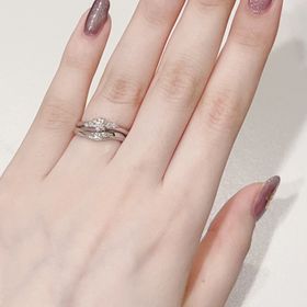 【銀座ダイヤモンドシライシの口コミ】 私のような指が長め・水かきが深めの手の場合幅太めのウェーブがよいとの…