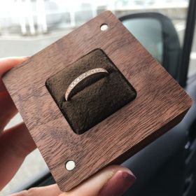 【サロン・ド・ルシェルの口コミ】 ガサツなため、一粒ダイヤのリングはひっかけそうで怖かったので、もとも…