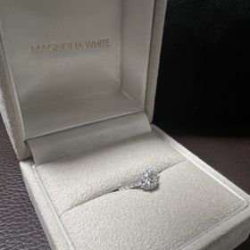 【MAGNOLIA WHITE JEWELRY(マグノリアホワイトジュエリー)】の口コミ 輝きが本当に綺麗です。
他のショップもちらっと見学はしましたが、やはり...