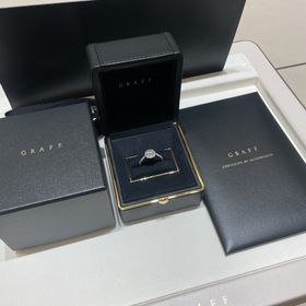 【グラフ(GRAFF)の口コミ】 グラフのアイコンシリーズは昔からの憧れで、婚約指輪はこれが良いとプロ…