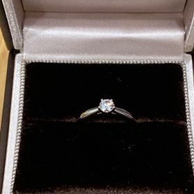 【アイプリモ(I-PRIMO)の口コミ】 指輪を選ぶ上でお花をモチーフにしたものが良いなと漠然にイメージしてい…